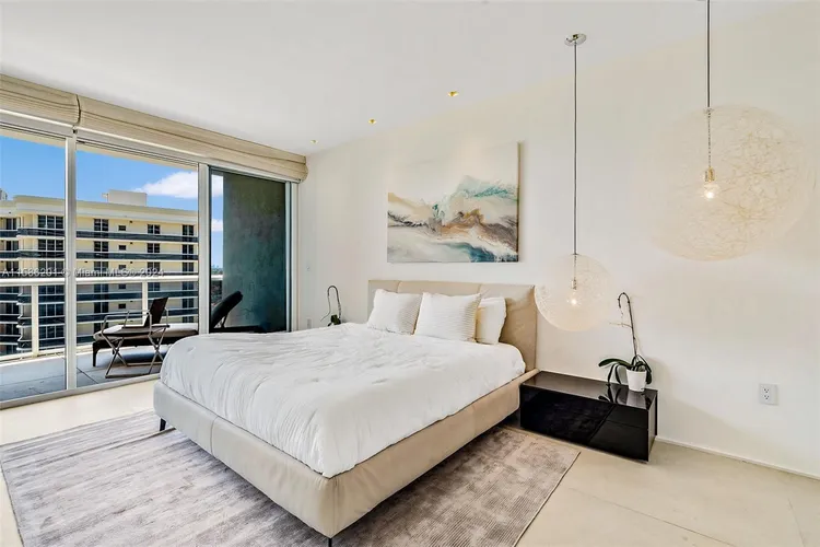 Majestic Tower #1009 image #27