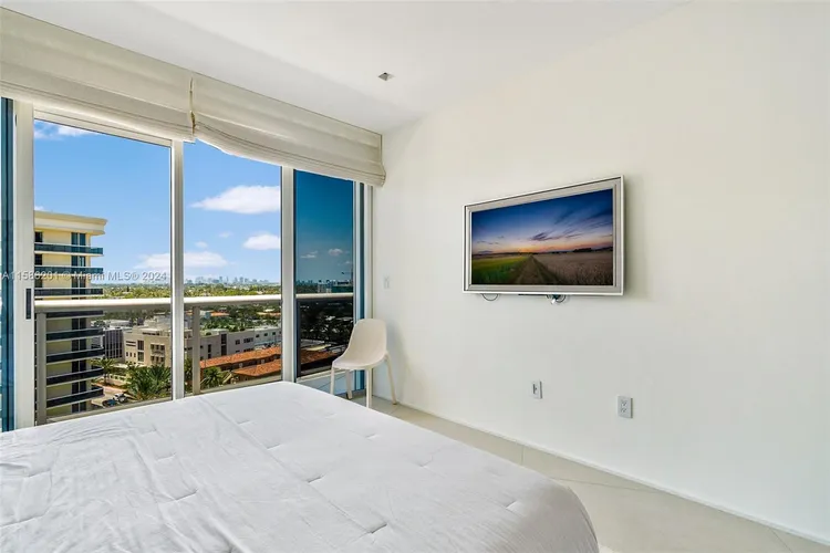 Majestic Tower #1009 image #36