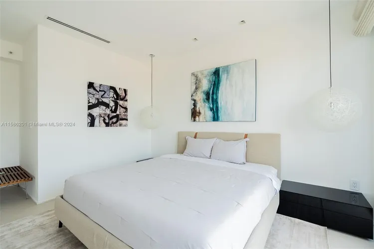 Majestic Tower #1009 image #38