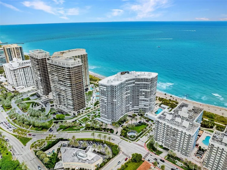 Majestic Tower #1009 image #53