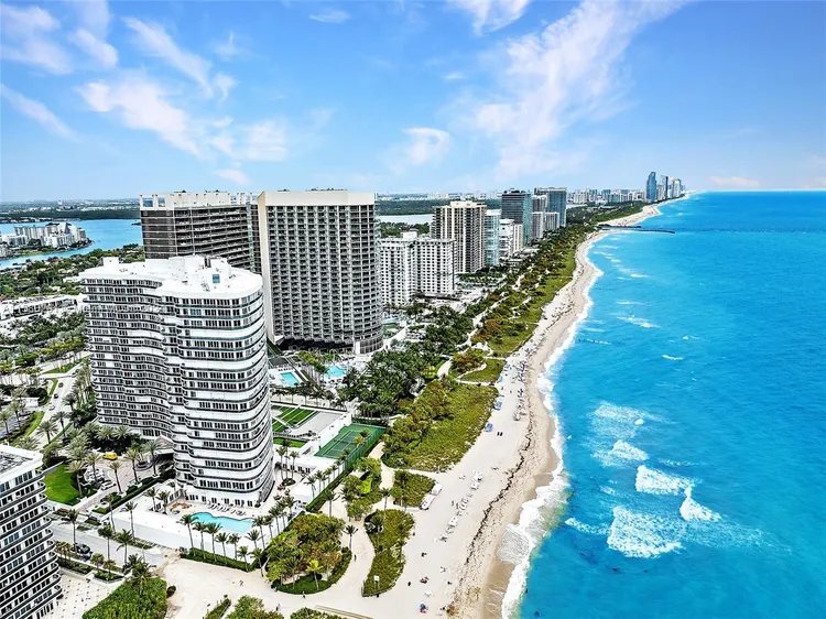 Majestic Tower #1009 image #58