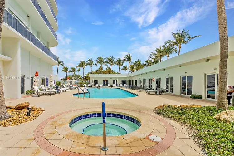 Majestic Tower #1009 image #66