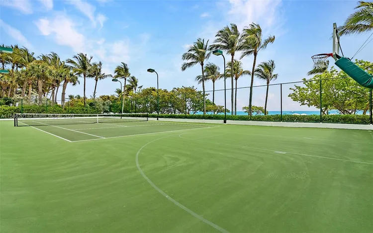 Majestic Tower #1009 image #70