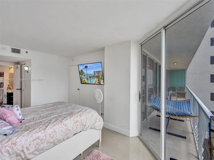 Grand View Palace #722 image #24