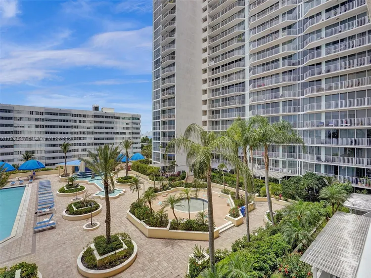 Grand View Palace #722 image #27