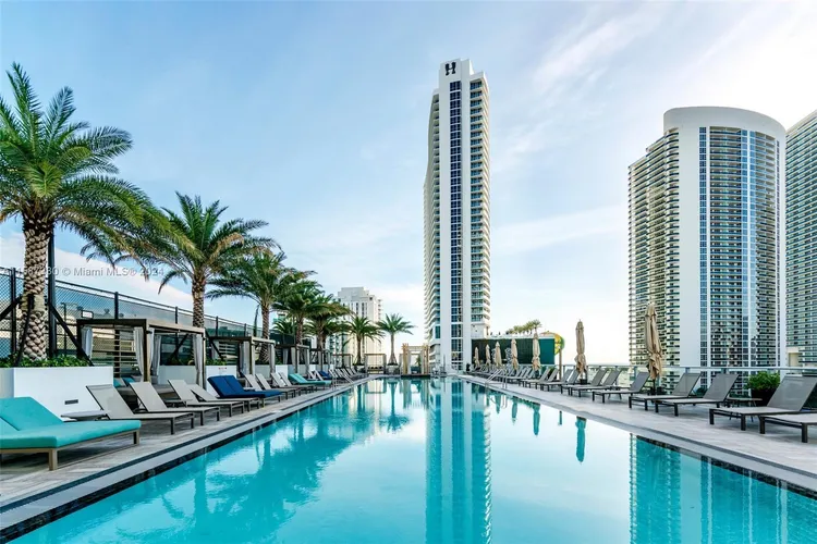 Hyde Beach House #R2202 image #25