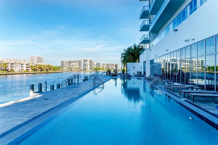 Hyde Beach House #R2202 image #29