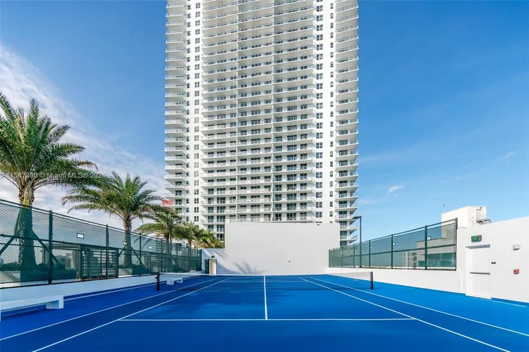 Hyde Beach House #R2202 image #30