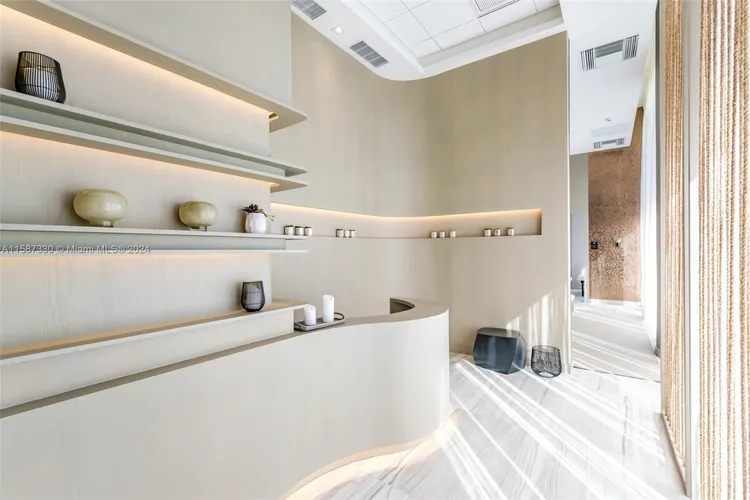 Hyde Beach House #R2202 image #37