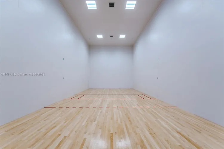 Hyde Beach House #R2202 image #44