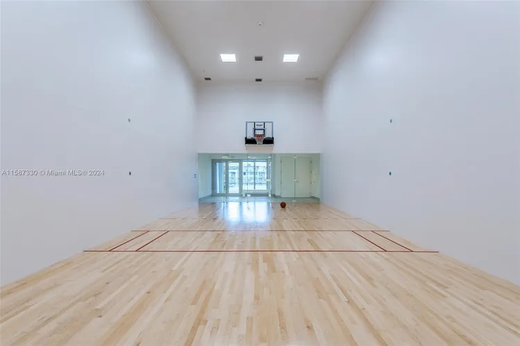 Hyde Beach House #R2202 image #46