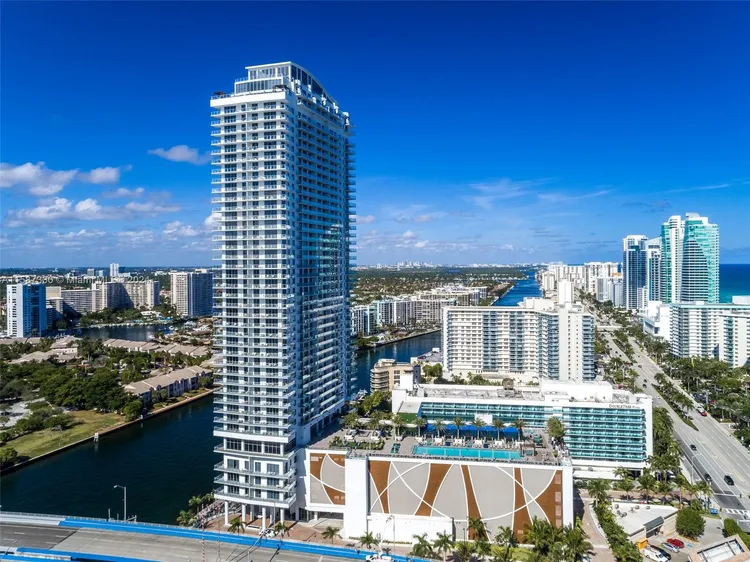 Hyde Beach House #R2202 image #52