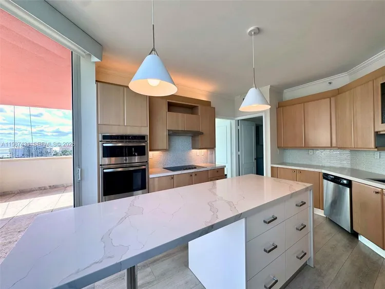 Portofino Tower #1001 image #28