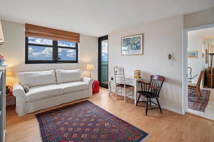 Venetian Isle Condo #801 image #17