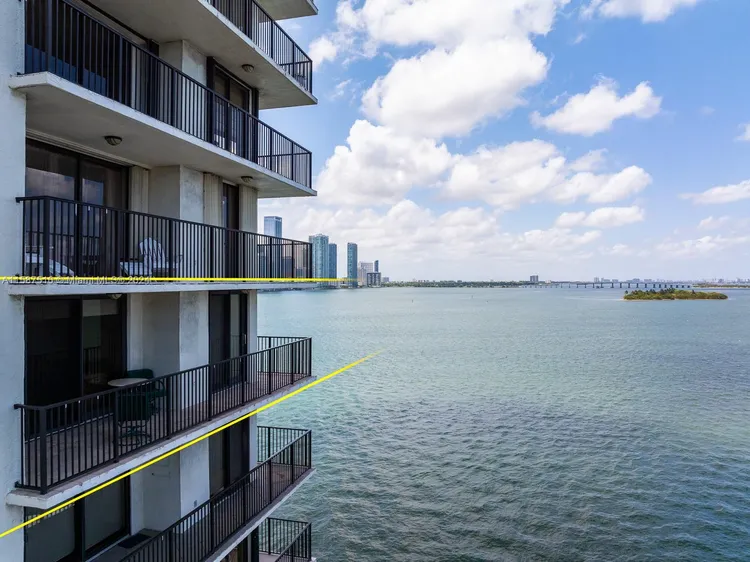 Venetian Isle Condo #801 image #23