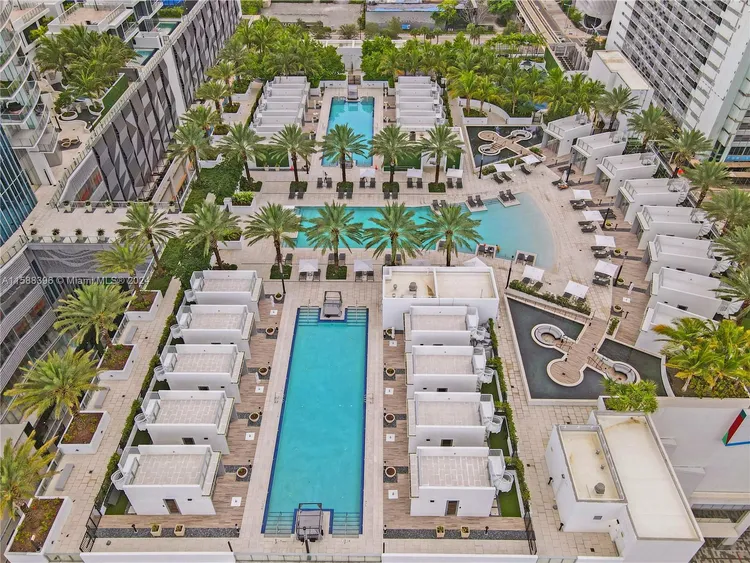 Paramount Miami Worldcenter #1802 image #16