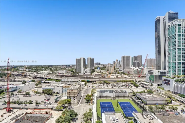 Paramount Miami Worldcenter #1802 image #9
