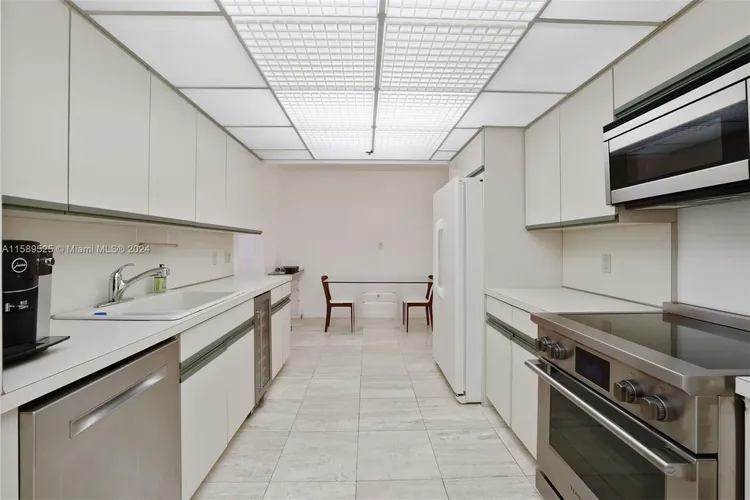 The Tiffany #1506 image #8