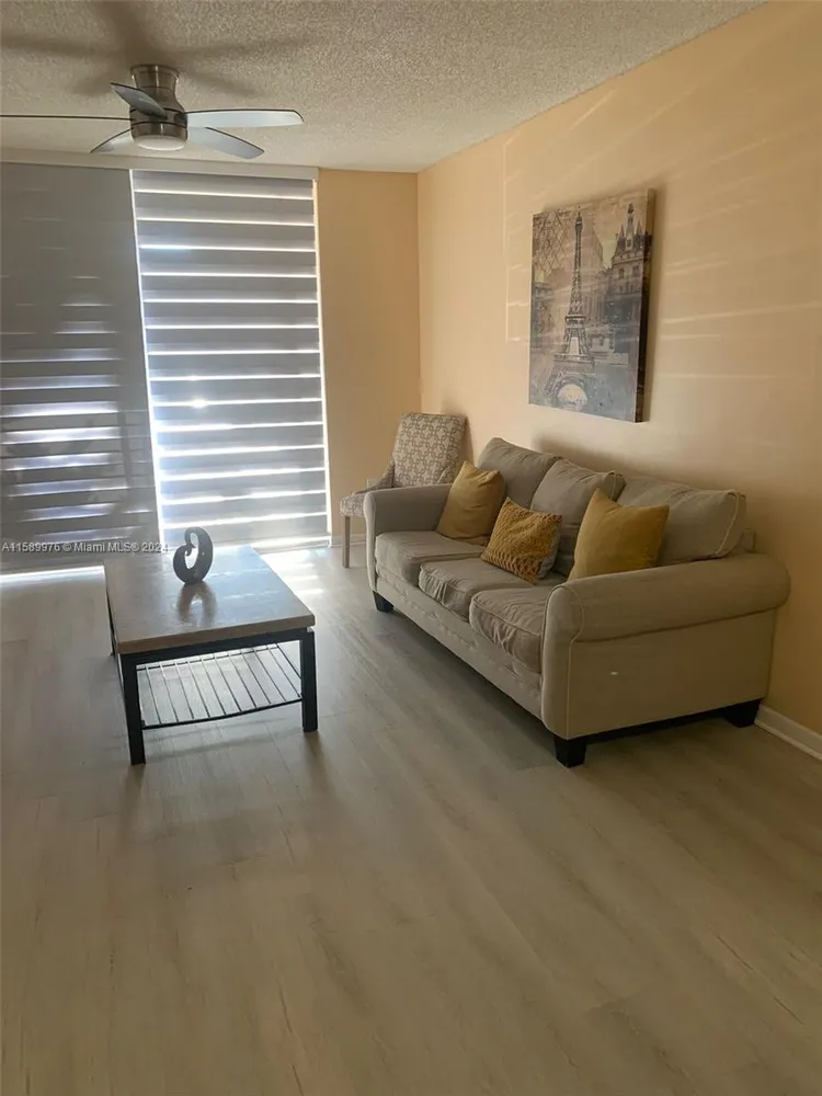 The Yacht Club at Aventura #7103 image #22