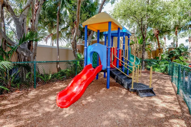 The Yacht Club at Aventura #7103 image #48