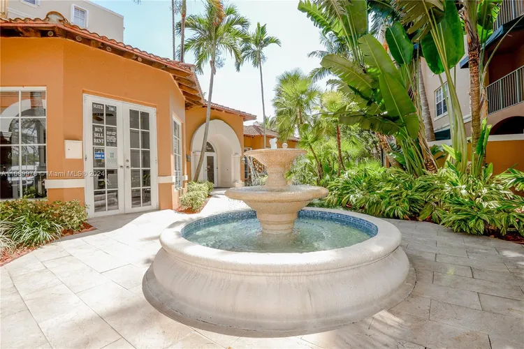 The Yacht Club at Aventura #7103 image #50