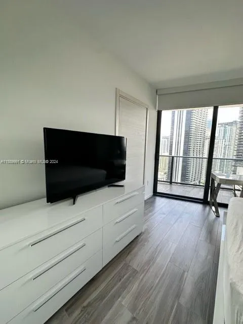 SLS Lux Brickell #2804 image #17