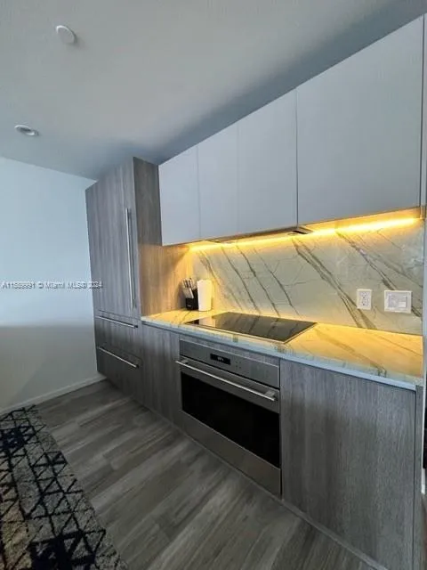SLS Lux Brickell #2804 image #18
