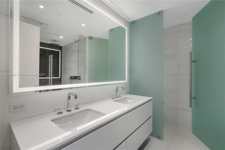 Aston Martin Residences #3105 image #23