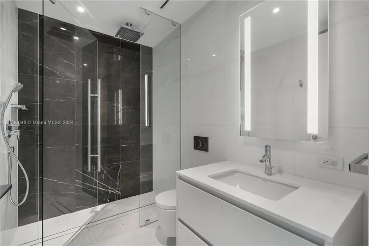 Aston Martin Residences #3105 image #26