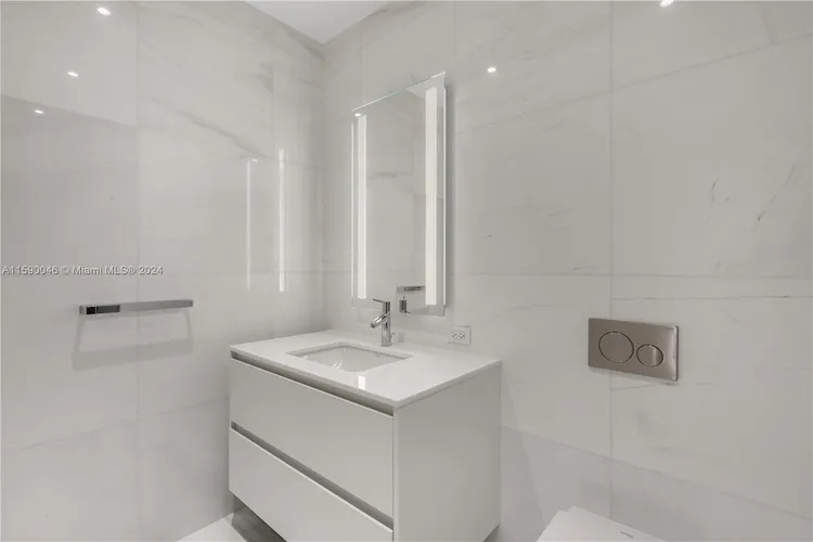 Aston Martin Residences #3105 image #28