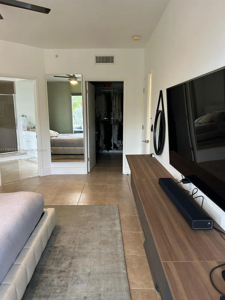 Ocean Club - Resort Villa One #309 image #11