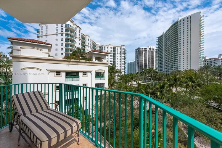 Turnberry Village #420 image #20