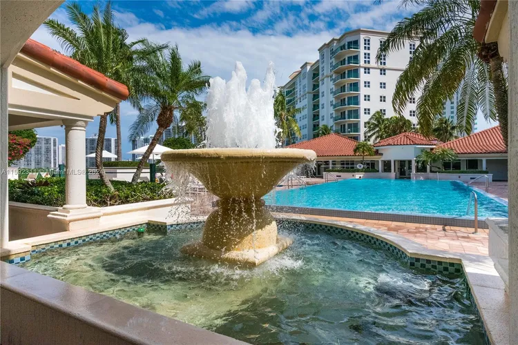 Turnberry Village #420 image #30