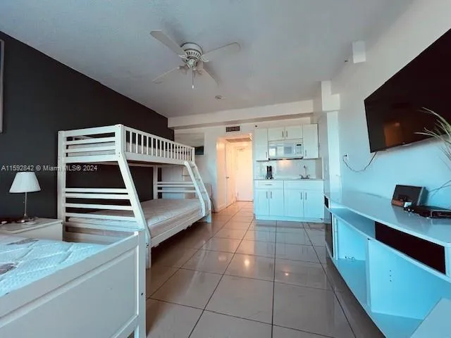 Casablanca #403 image #18