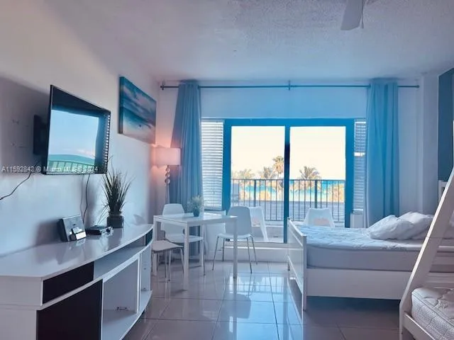 Casablanca #403 image #22