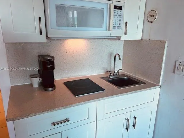 Casablanca #403 image #23