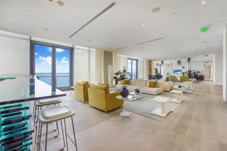 One Paraiso #3906 image #36