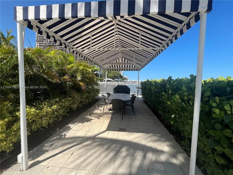 Skyline On Brickell #1111 image #13