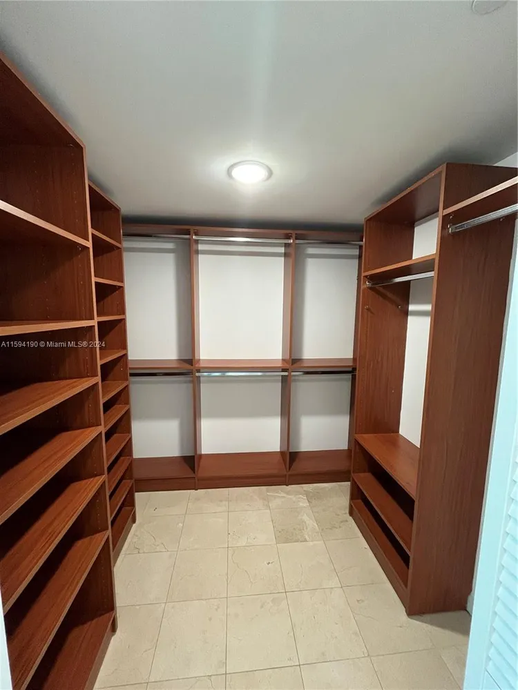 Skyline On Brickell #1111 image #9