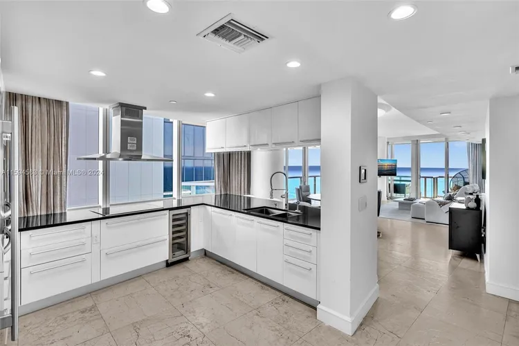 Jade Ocean #2208 image #6