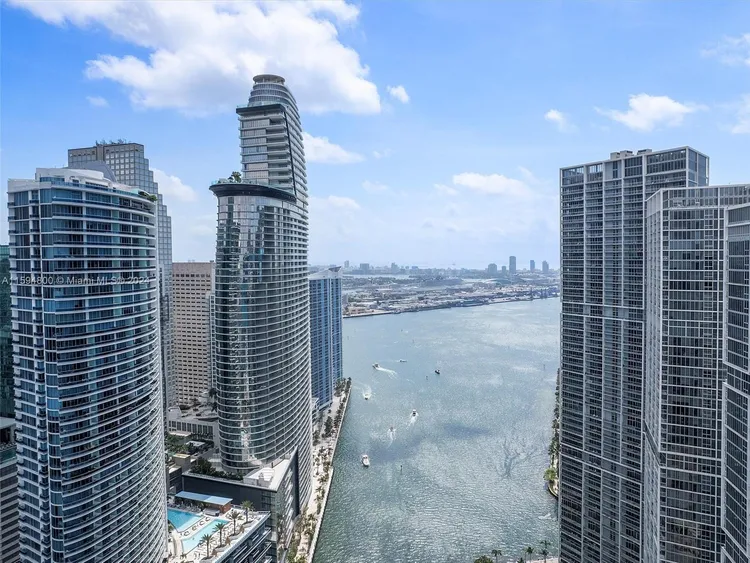 Aston Martin Residences #702 image #12