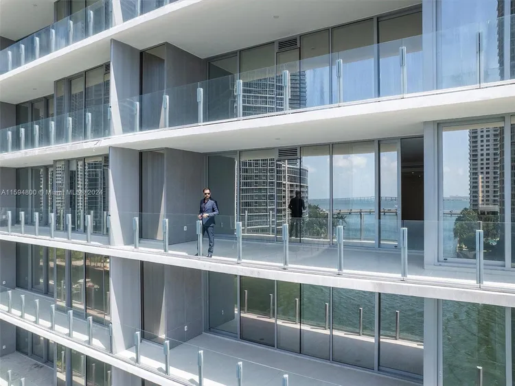 Aston Martin Residences #702 image #14