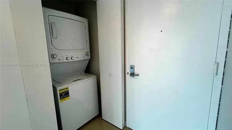 Mint #2404 image #10