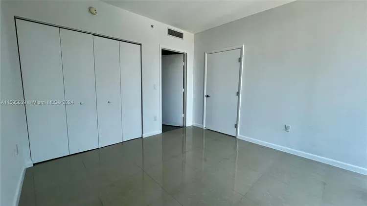 Mint #2404 image #12