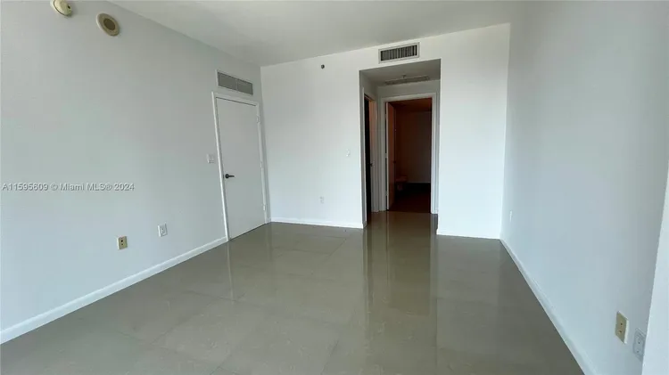 Mint #2404 image #16