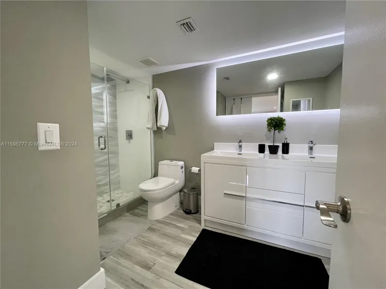 Parc Central South #1405 image #11