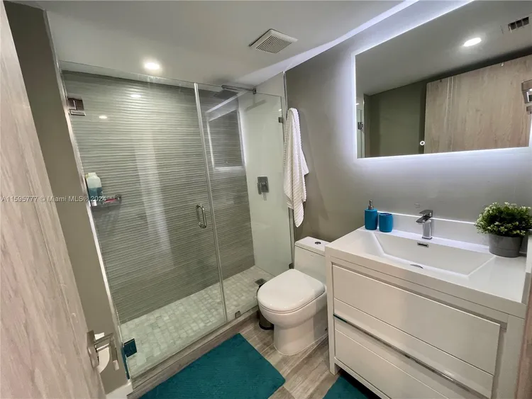 Parc Central South #1405 image #12