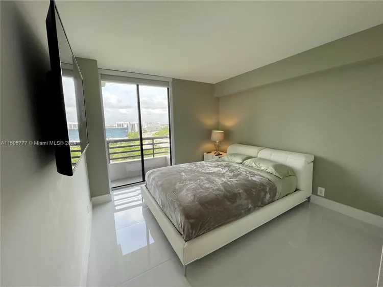 Parc Central South #1405 image #15