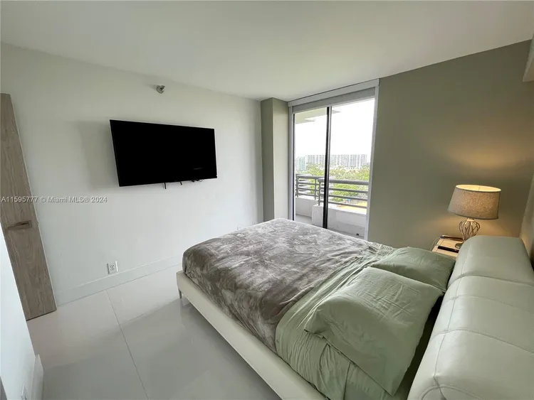 Parc Central South #1405 image #16