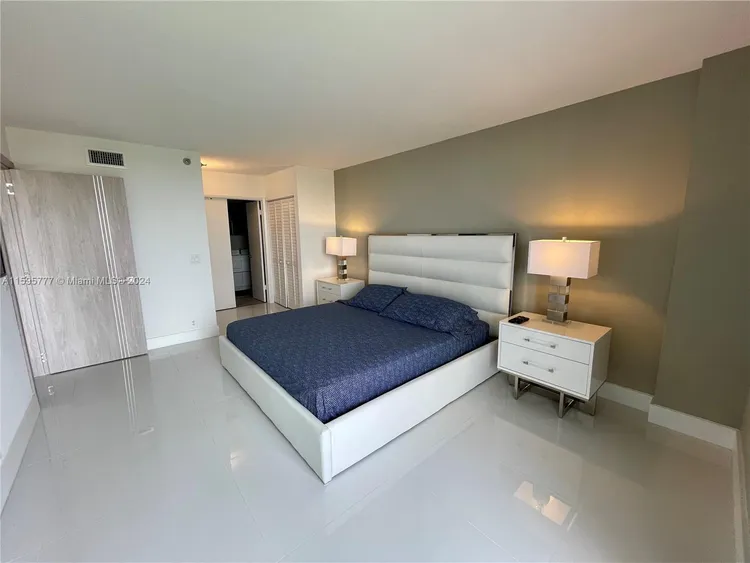 Parc Central South #1405 image #7